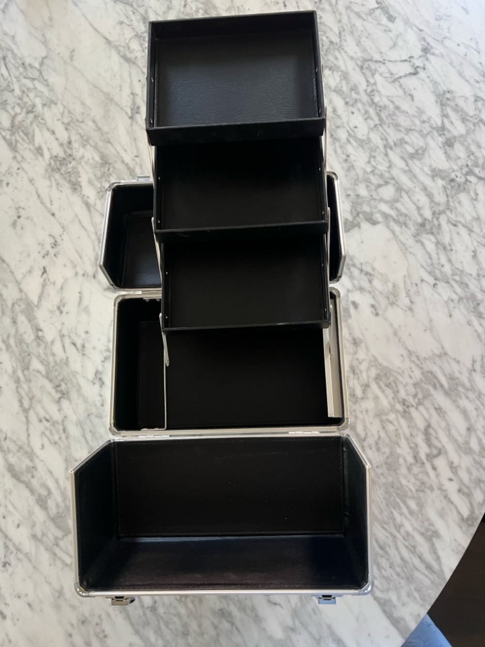Makeup Train Case - Picture 11 of 12